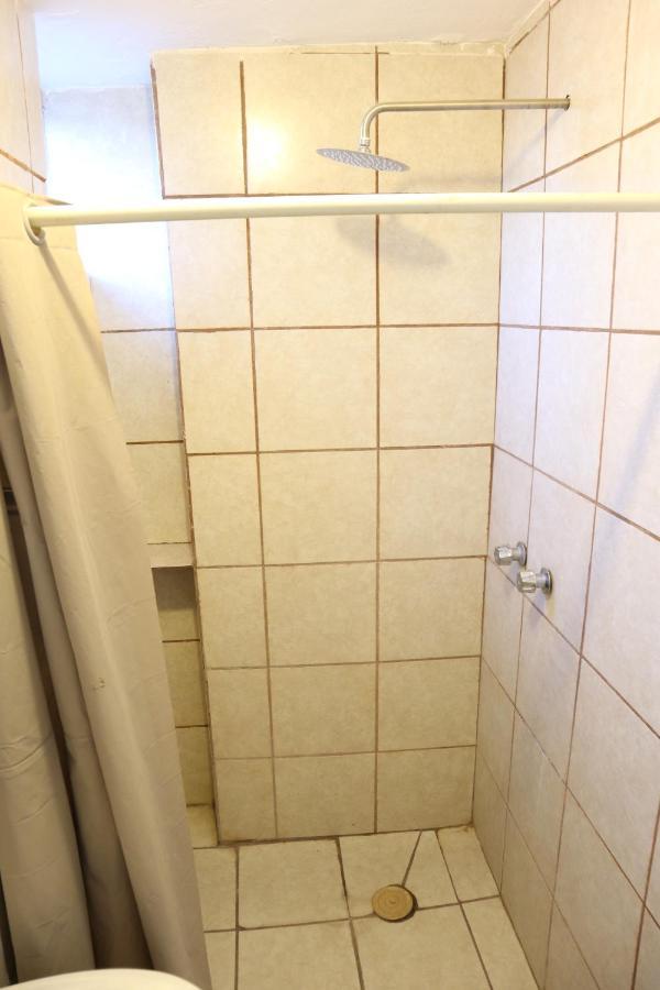 ホテル Hostal Purisima San Francisco del Rincón エクステリア 写真