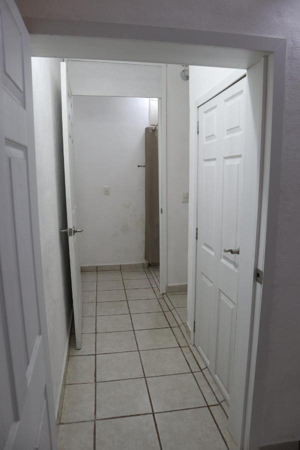 ホテル Hostal Purisima San Francisco del Rincón エクステリア 写真