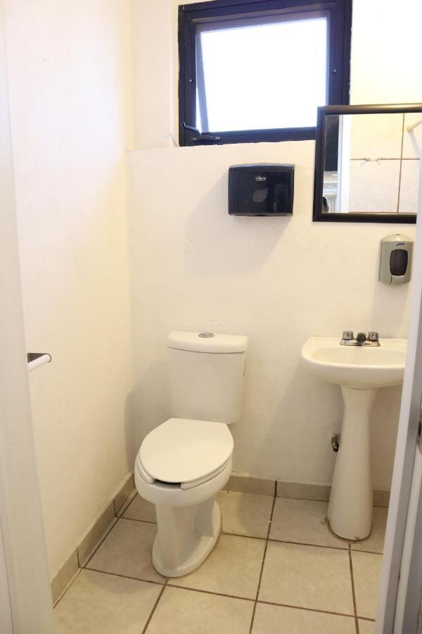ホテル Hostal Purisima San Francisco del Rincón エクステリア 写真