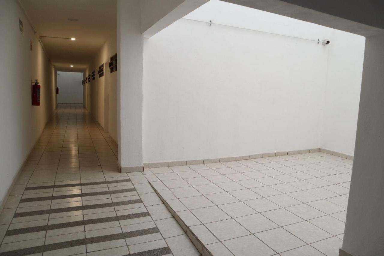 ホテル Hostal Purisima San Francisco del Rincón エクステリア 写真